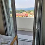 Park Ravne Апартаменты Високо