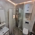 Park Ravne Apartman *