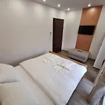 Park Ravne Апартаменты Високо