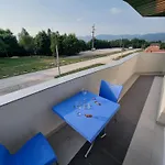 Park Ravne Апартаменты Високо