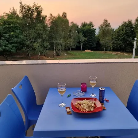 דירה Park Ravne *