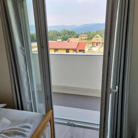 Park Ravne דירה ויסוקו