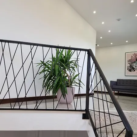 Park Ravne 公寓 维索科