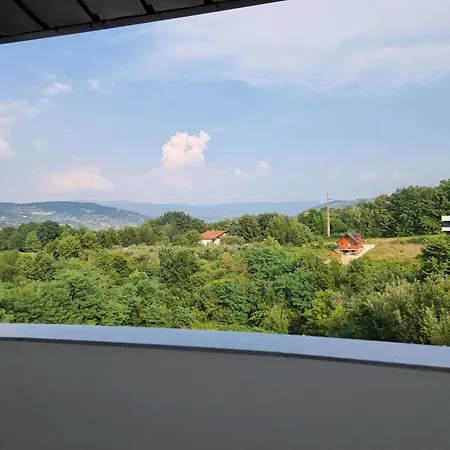 Апартаменты Park Ravne *
