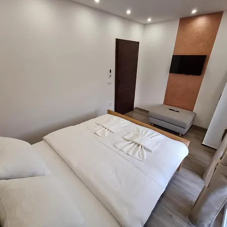 Park Ravne דירה ויסוקו