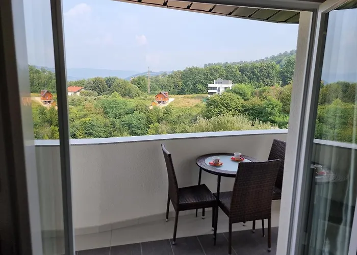 Park Ravne * 维索科