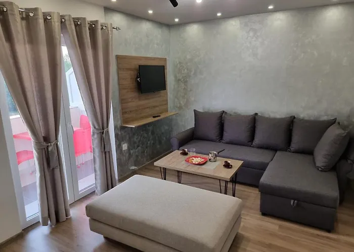 Park Ravne 公寓 维索科