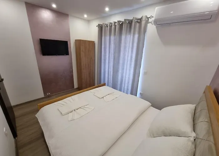 Park Ravne 公寓 维索科