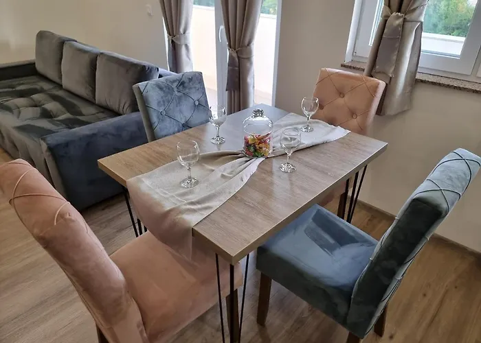 Park Ravne * 维索科